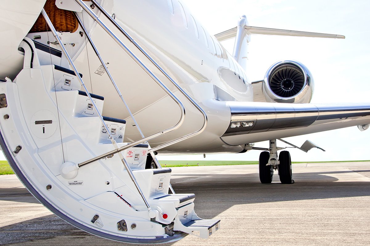 Flying Like Champions: Private Jet Charters For Athletes