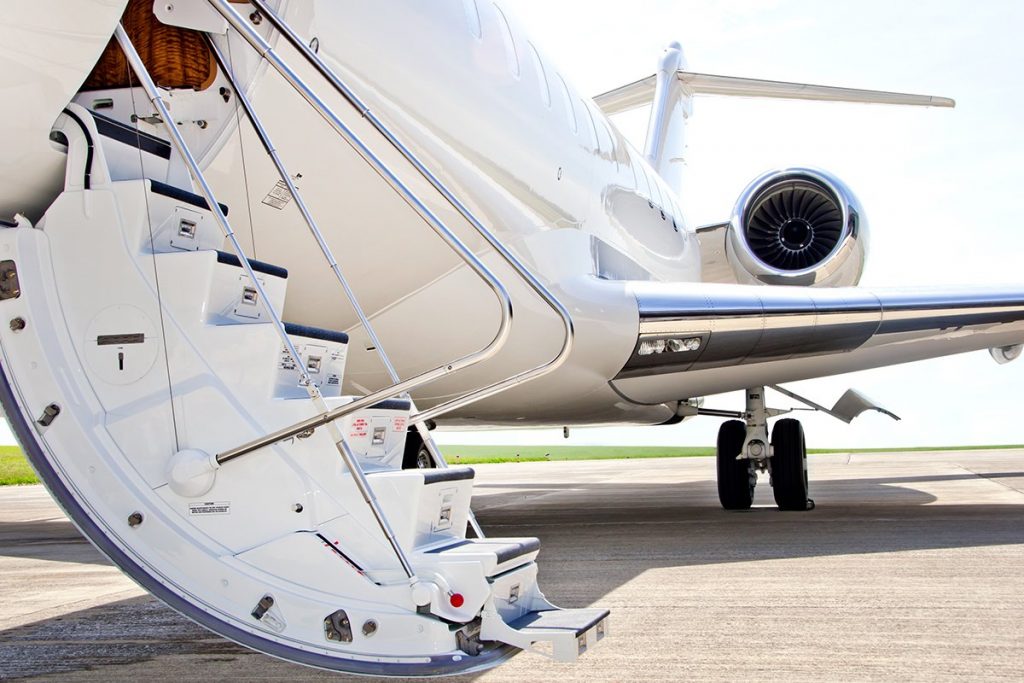 On-The-Road Comfort Jet Charters For Sports Teams